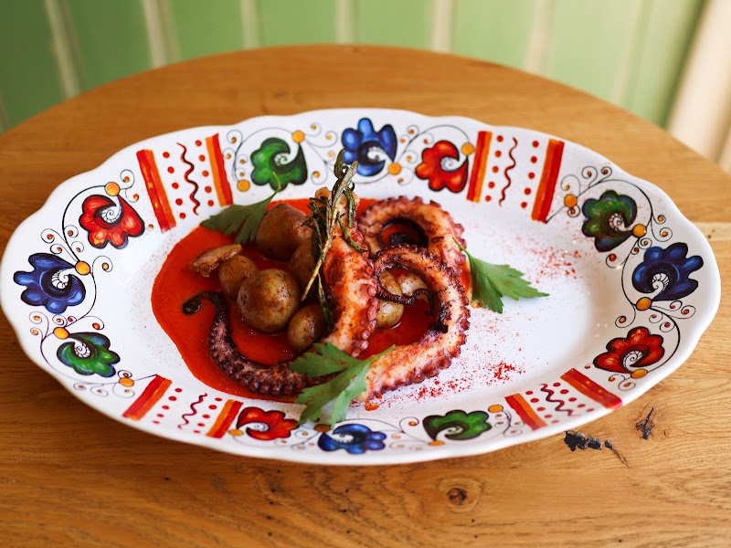 Nonna Macarona — Restaurant